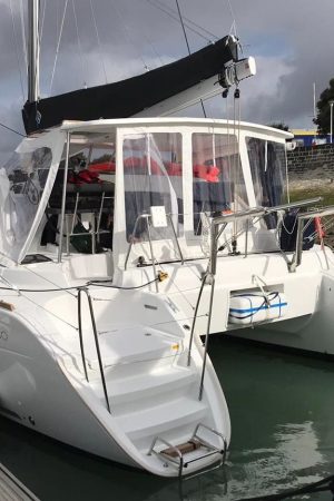 Catamarani usati in vendita in Sardegna: Lagoon 380